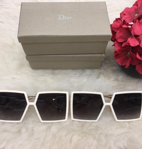 KÍNH DIOR