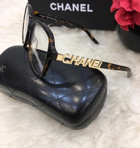 Kính Chanel