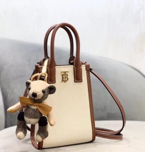 Túi Burberry Nữ No.14