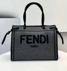 TÚI XÁCH FENDI TOTE NO.8