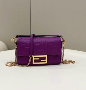 TÚI XÁCH FENDI BAGUETTE NO.5