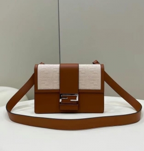 TÚI XÁCH FENDI BAGUETTE NO.12