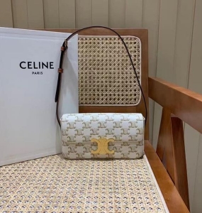 TÚI XÁCH CELINE TRIOMPHE SHOULDER D100