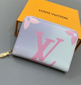 VÍ LV ZIPPY COIN PURSE