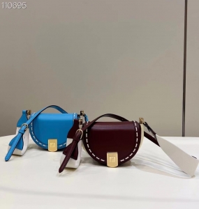 TÚI XÁCH FENDI MOON LIGHT - F200