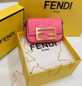 TÚI XÁCH FENDI F200 NO.17