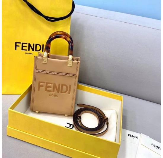 Túi Fendi Mini