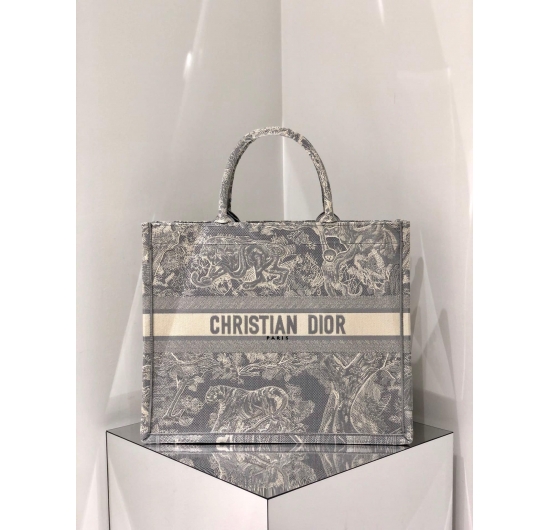 Túi Christian Dior TOTE