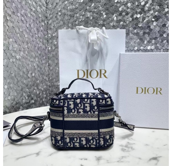 Túi Xách Christian Dior TRAVEL