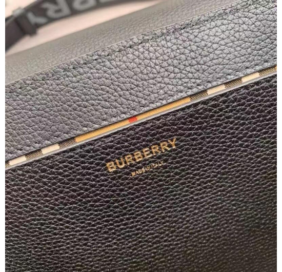 Túi Burberry Nữ No.10