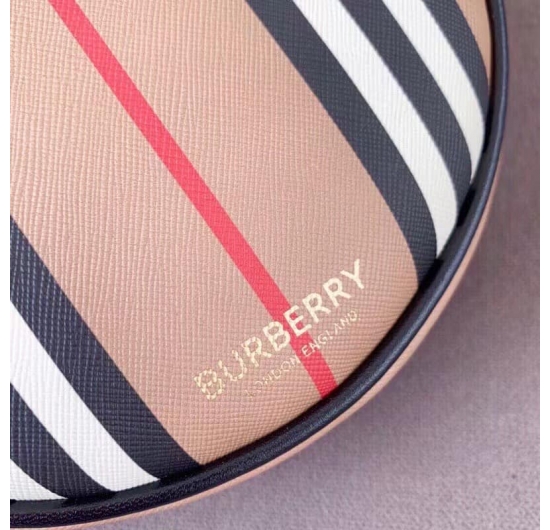 Túi Burberry Nữ No.17