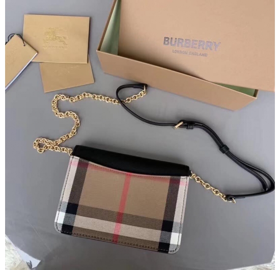 Túi Burberry Nữ No.21