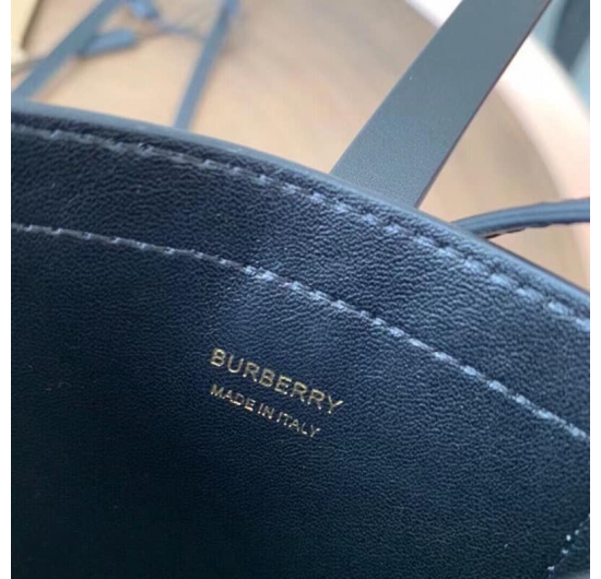 Túi Burberry  Nữ 