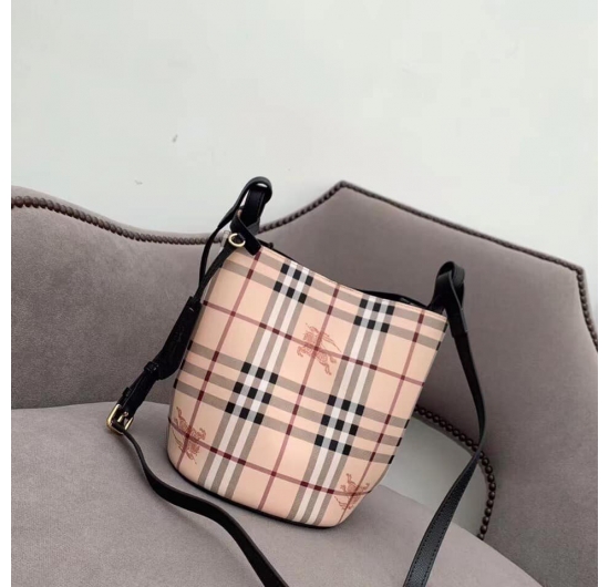 Túi Burberry Nữ No.12