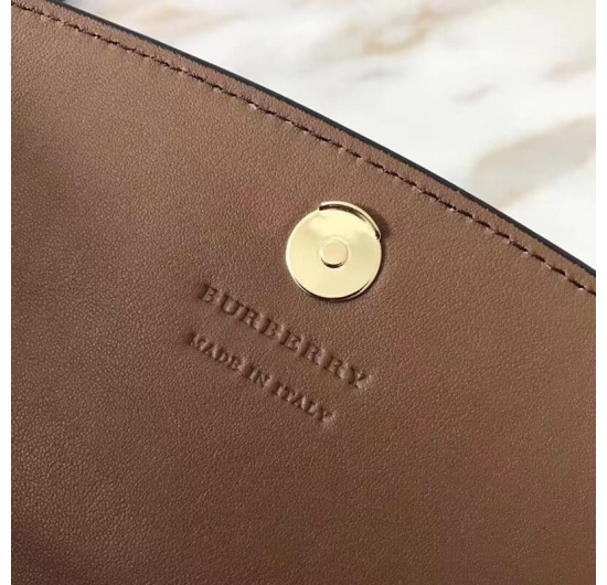 Túi Burberry Nữ No.21