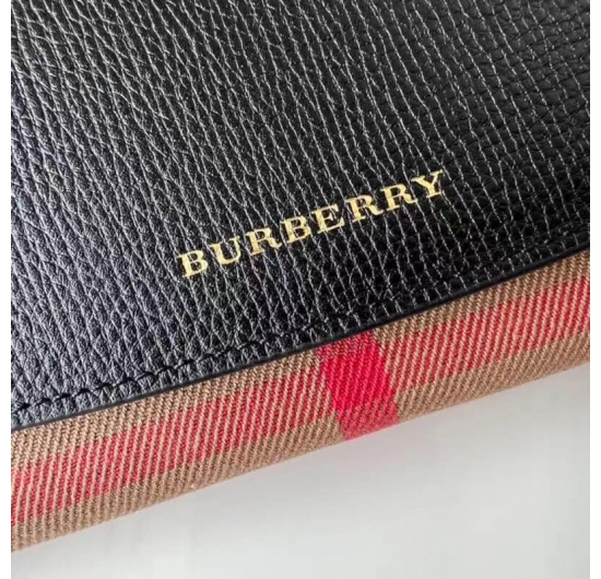 Túi Burberry Nữ No.15