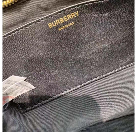 Túi Burberry  Nữ  No.11