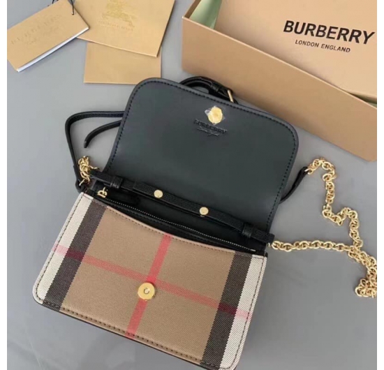 Túi Burberry Nữ No.21