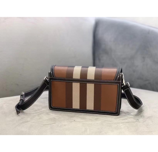 Túi Burberry Nữ No.19