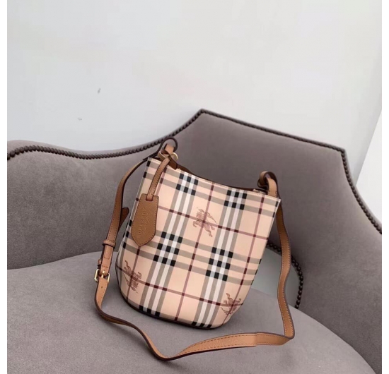 Túi Burberry Nữ No.12