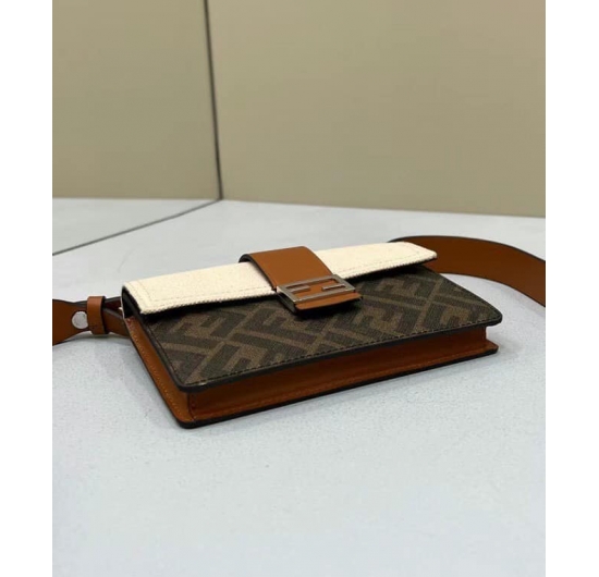  TÚI XÁCH FENDI BAGUETTE NO.13