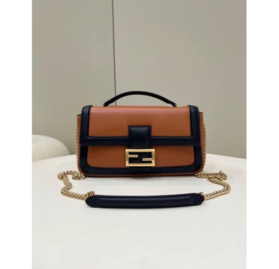 TÚI XÁCH FENDI BAGUETTE