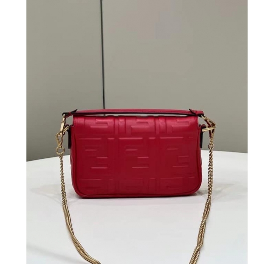 TÚI XÁCH FENDI BAGUETTE