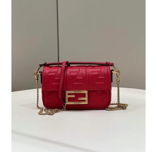 TÚI XÁCH FENDI BAGUETTE