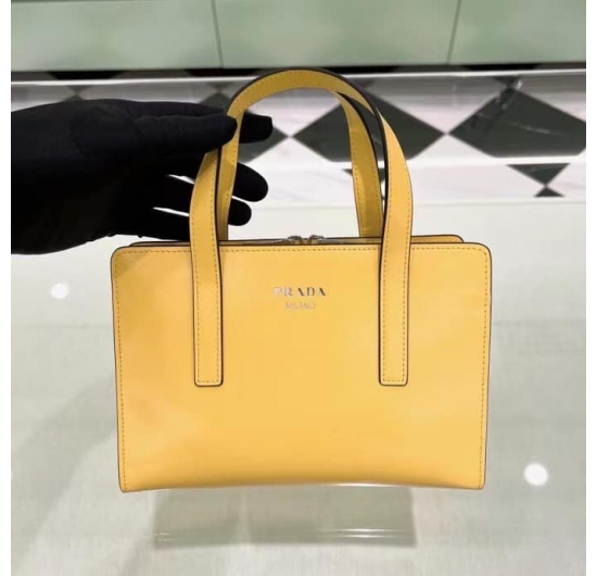  Túi Prada P100