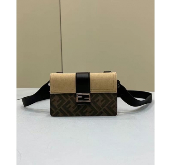  TÚI XÁCH FENDI BAGUETTE NO.13