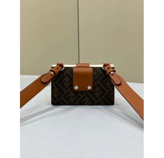  TÚI XÁCH FENDI BAGUETTE NO.13