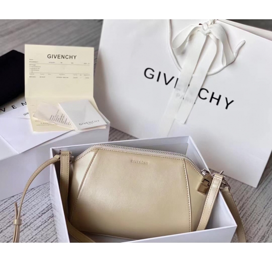 TÚI GIVENCHY ANTIGONA-GC001