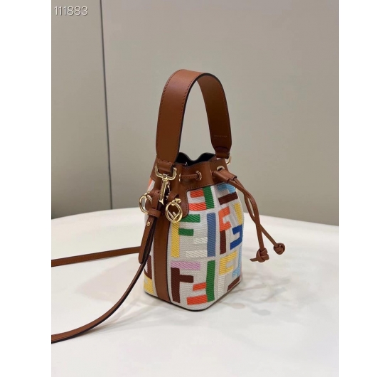  TÚI XÁCH FENDI F200