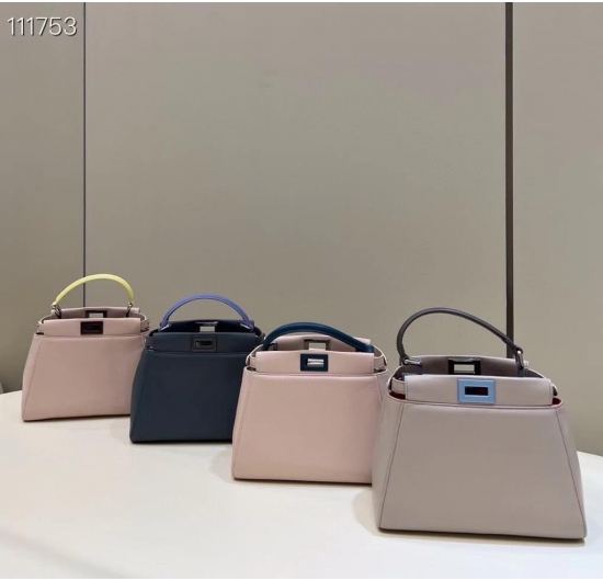 TÚI XÁCH FENDI PEEKABOO - F200