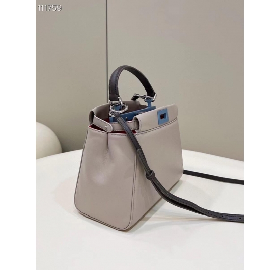 TÚI XÁCH FENDI PEEKABOO - F200