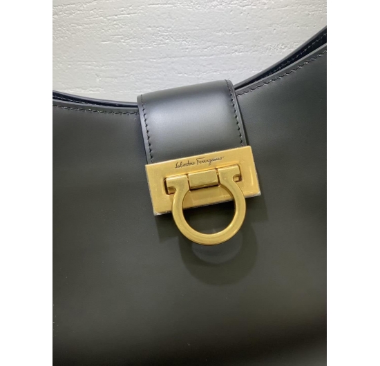 TÚI XÁCH SALVATORE FERRAGAMO S100 N0.5