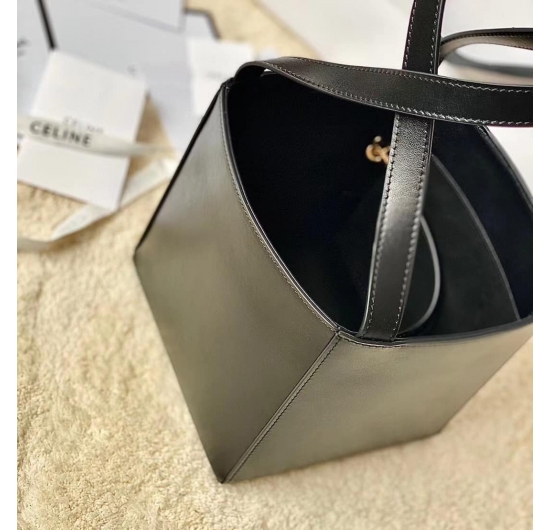 TÚI XÁCH CELINE CUIR TRIOMPHE CUBE - GC001