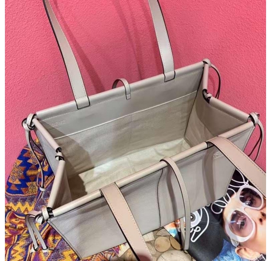 TÚI XÁCH LOEWE CUSHION TOTE-Y100