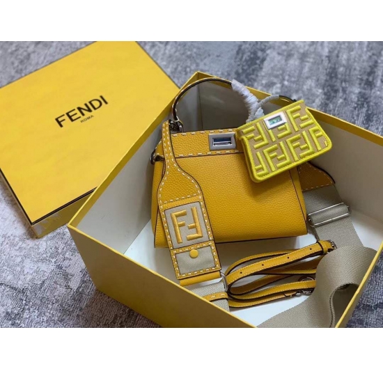 TÚI XÁCH FENDI PEEKABOO - F280