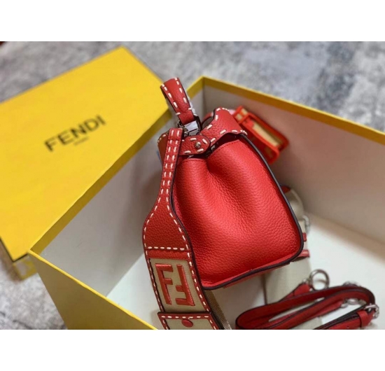 TÚI XÁCH FENDI PEEKABOO - F280