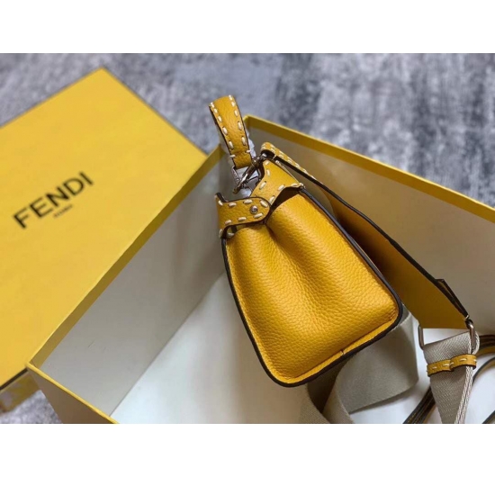 TÚI XÁCH FENDI PEEKABOO - F280