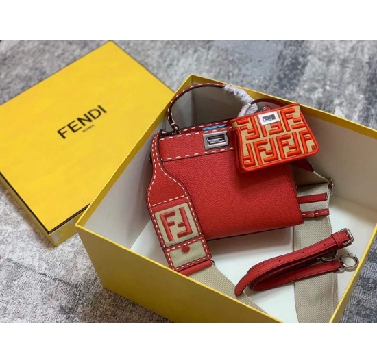 TÚI XÁCH FENDI PEEKABOO - F280