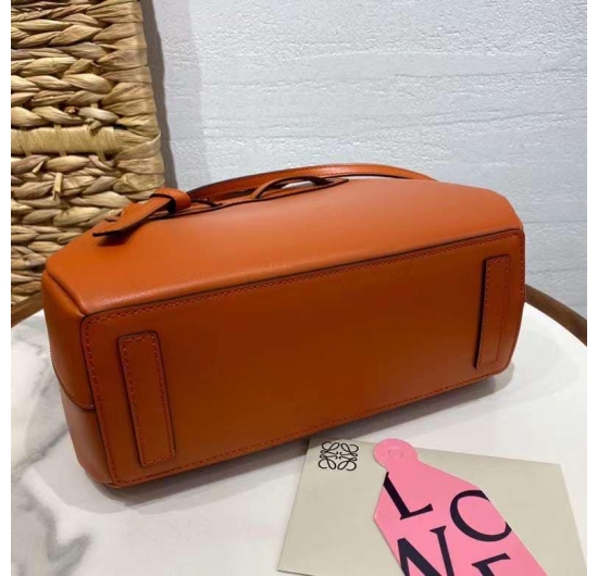 TÚI XÁCH LOEWE LAZO MINI BAG-Y100