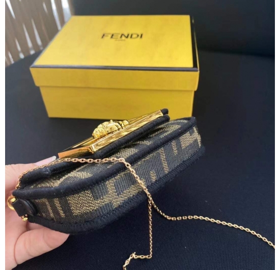 TÚI XÁCH FENDI F280 NO.3