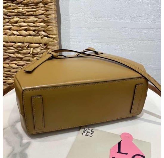 TÚI XÁCH LOEWE LAZO MINI BAG-Y100