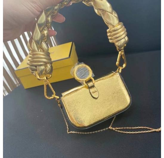 TÚI XÁCH FENDI BAGUETTE-F280