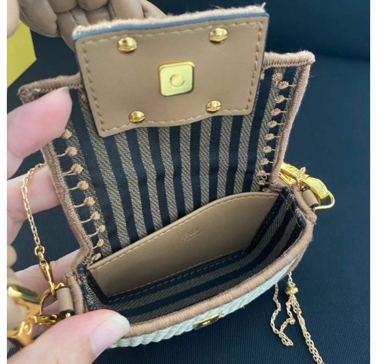 TÚI XÁCH FENDI BAGUETTE-F280