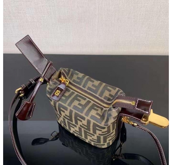 TÚI XÁCH FENDI 2023 NO.16