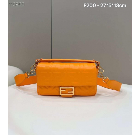 TÚI XÁCH FENDI F200 NO.8