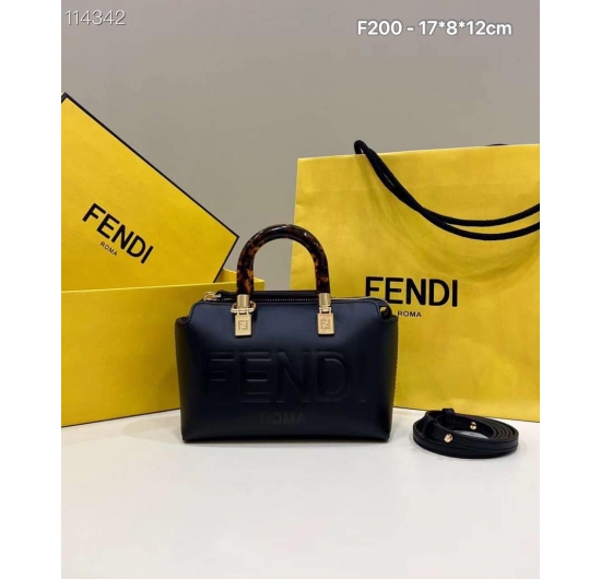 TÚI XÁCH FENDI F200 NO.25